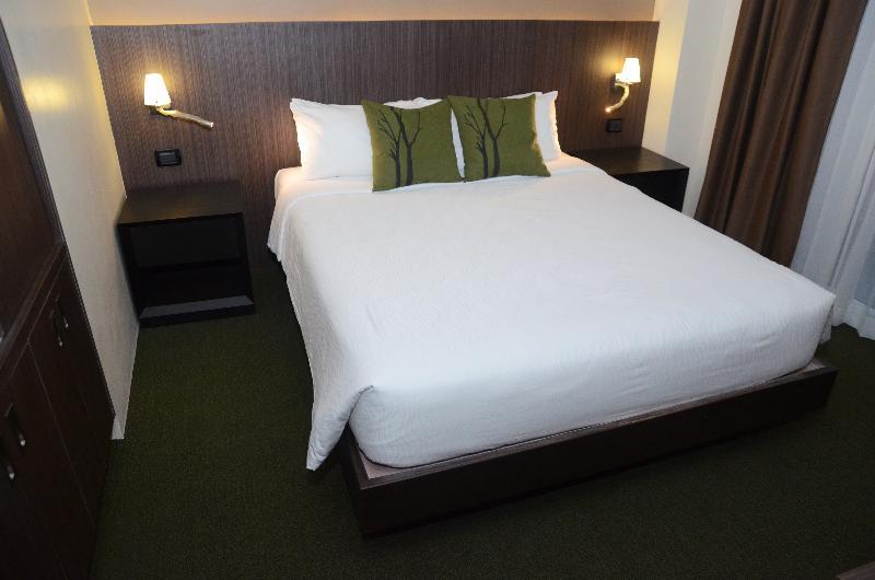 Stradella Hotel Cainta Экстерьер фото